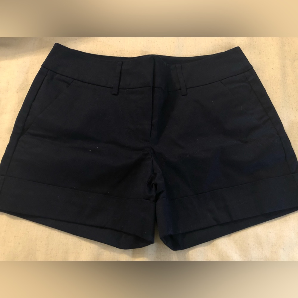 Brand New w/o tags New York & Company Size 2 Navy Blue Shorts - 4in inseam